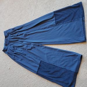 NWOT wide leg yoga harem pants